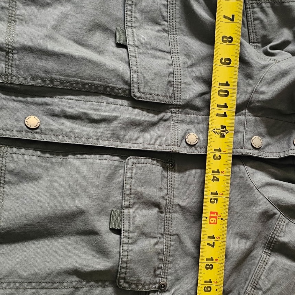 L.L. Bean Women's Heavy Thick Water resistantQuilted winter Coat Army Green EUC - Picture 10 of 10
